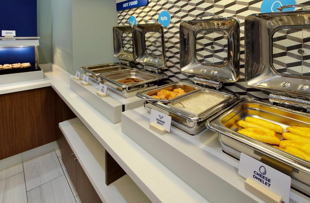 Holiday Inn Express & Suites Reedsburg - Dells Area By Ihg 외부 사진