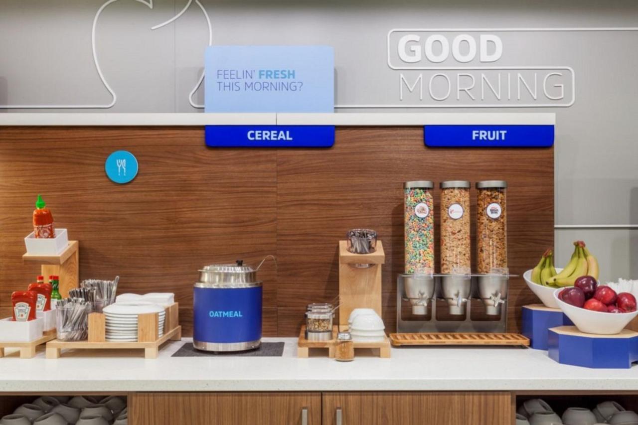 Holiday Inn Express & Suites Reedsburg - Dells Area By Ihg 외부 사진