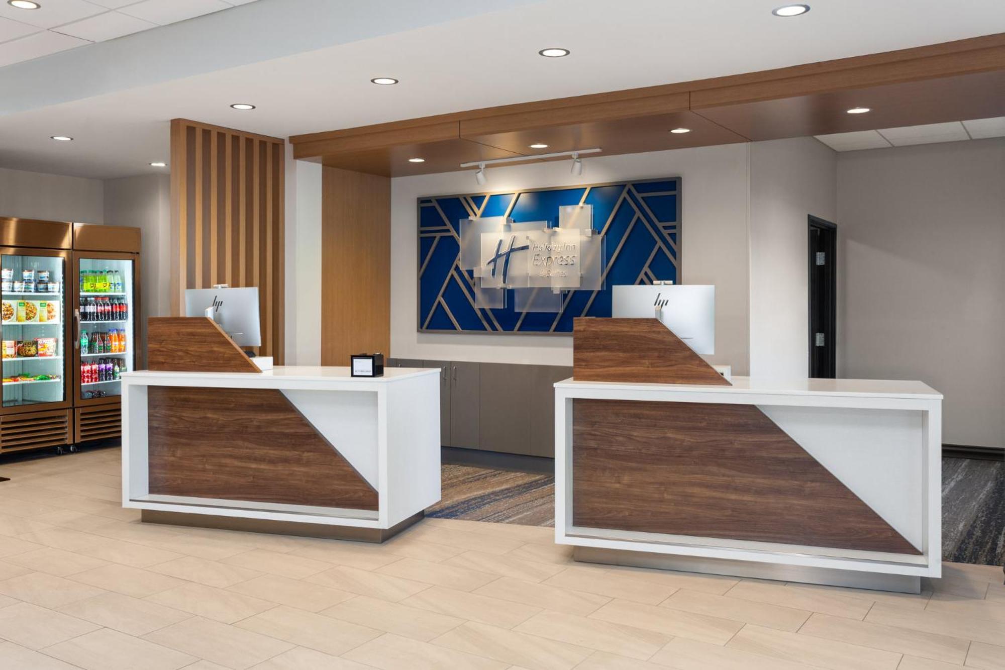 Holiday Inn Express & Suites Reedsburg - Dells Area By Ihg 외부 사진