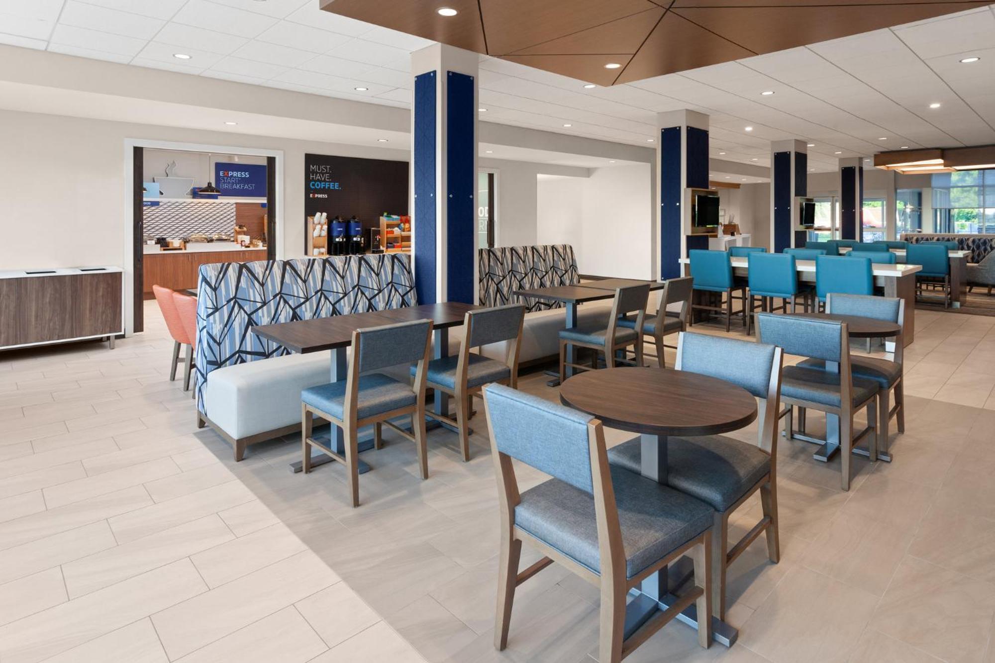 Holiday Inn Express & Suites Reedsburg - Dells Area By Ihg 외부 사진